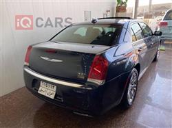 کرایسلەر 300
